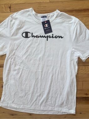 Champion White Short-Sleeve Logo Tee with Black Script mens size L